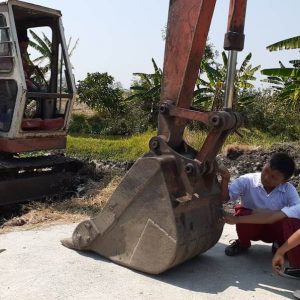 TMMD Kalikondang Juga Menghadirkan Hiburan Untuk Anak-Anak