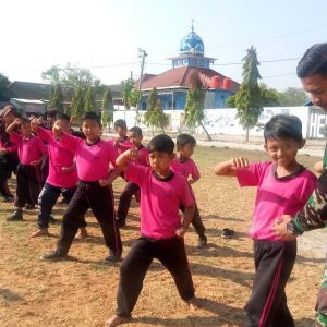 TNI Kenalkan Yong Moo Do Kepada Anak-Anak Desa Sasaran TMMD