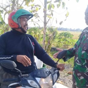 Jalan Dibangun TNI, Ke Jalan Raya Cukup 10 Menit