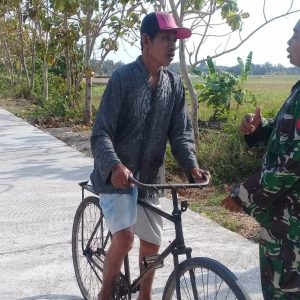 Warga Kalikondang Ini Tak Sabar Nikmati Jalan TMMD