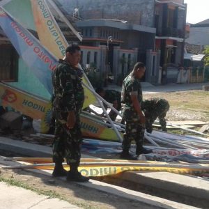 Hiruk-pikuk Persiapkan Upacara Penutupan TMMD