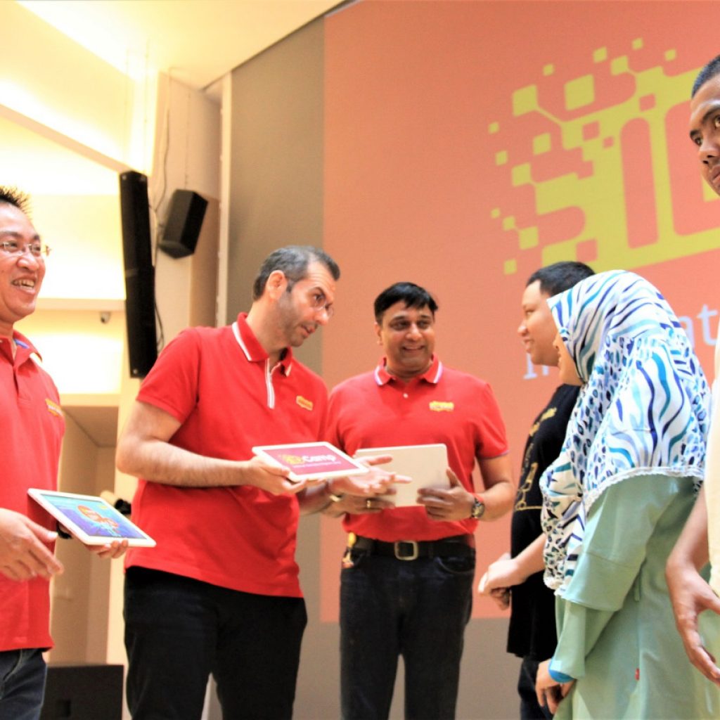 Indosat Ooredoo IDCamp Cetak 10.000 Developer Muda Bersertifikasi Global