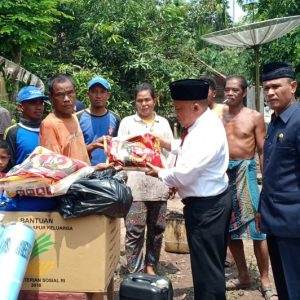 Dinsos Muba Langsung Antar Bantuan untuk Purwadi