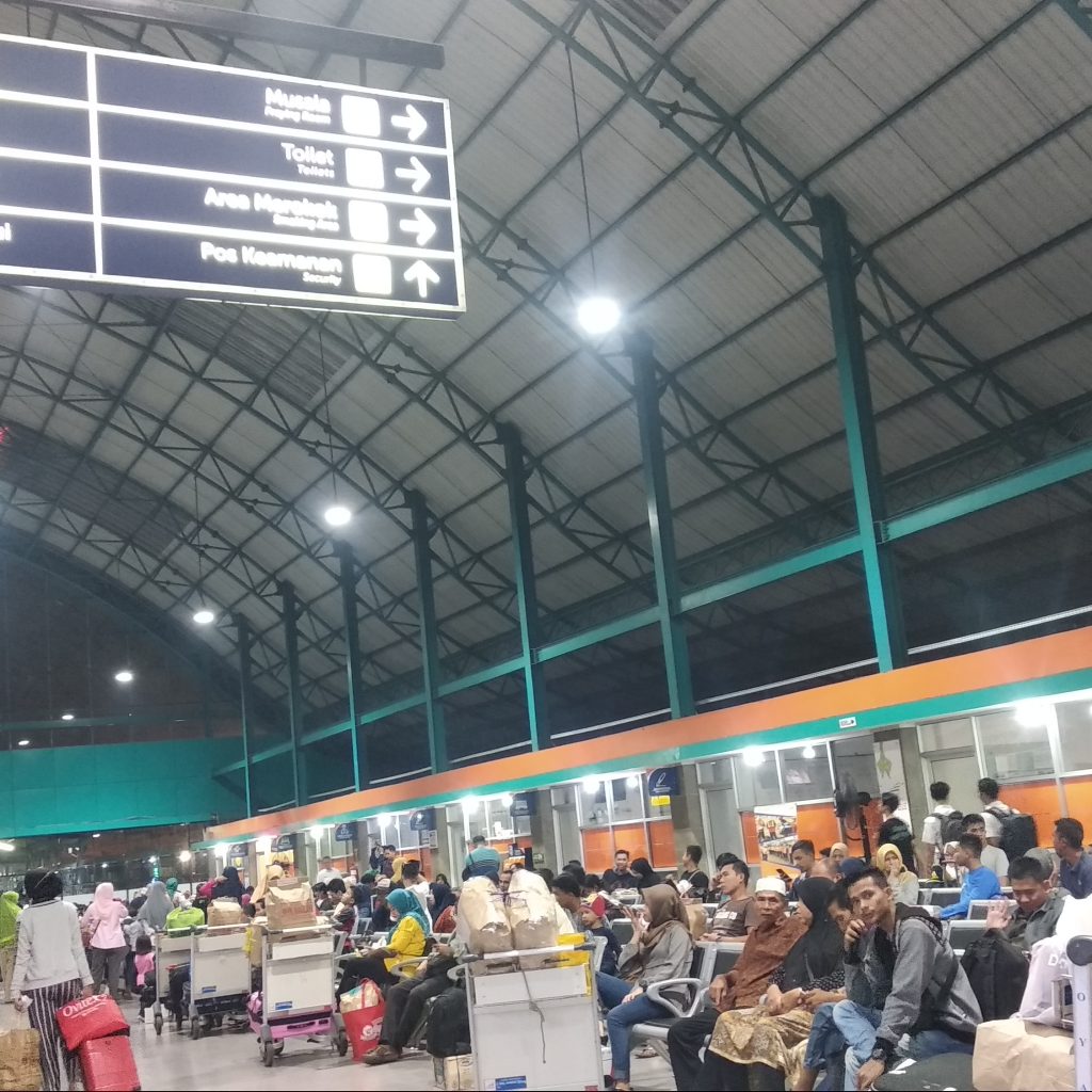 Tiket Ekonomi Kereta Api Kertapati – Tanjung Karang Ludes Terjual