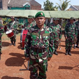 Mayor Arm Fathan sebagai Komandan Upacara dalam Gladi Upacara Penutupan TMMD