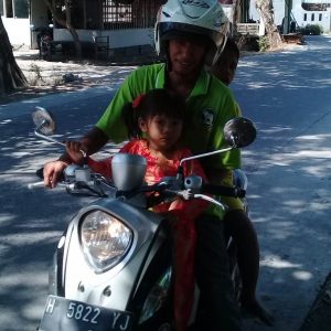 Demi TMMD, Sugimin Rela Momong Anak