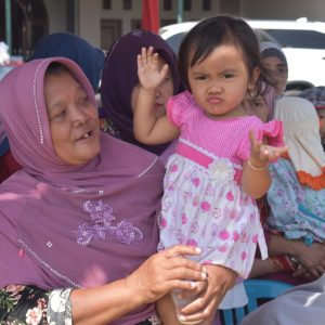 Antusias Warga, Ikuti Upacara Penutupan TMMD Kalikondang