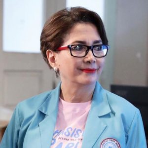 Cara Widyawati Imbangi Diri dengan Aktor Muda