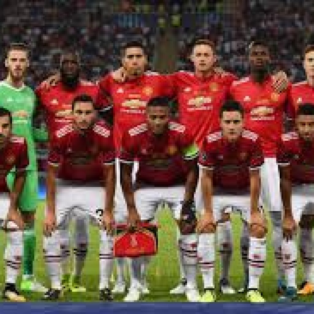 Berbatov Dukung MU Finis di Peringkat Empat