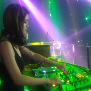 Dapat Sambutan Hangat, DJ Diella Yohana Terharu Tampil di theVenus Golden Hall Palembang