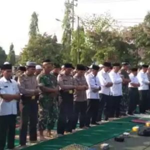 Polres Lahat Gelar Salat Istiqa