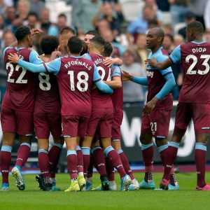 West Ham Taklukan  Manchester United  2-0