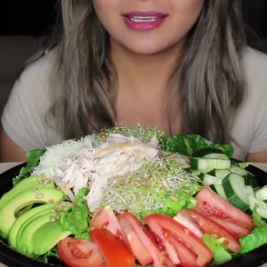 Tips Mengurangi Porsi Makan Tanpa Harus Kelaparan