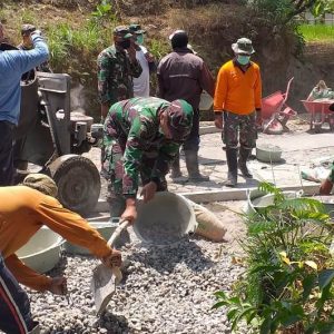 Dukungan Material Full, Prestasi Pengecoran Jalan TMMD Maksimal