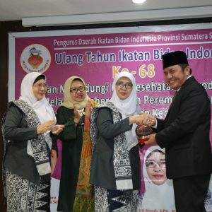 Minimalisir Angka Kematian Ibu dan Bayi, Gubernur Sumsel Lepas Puluhan Bidan Delima ke Pelosok Daerah