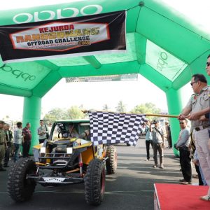 Dodi Reza Lepas Peserta Kejurda Ranggonang Off-Road Challenge
