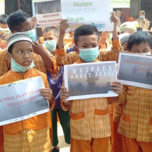 Kabut Asap Semakin Pekat, Siswa SD dan TK : Kami Sedih Tak Bisa Sekolah