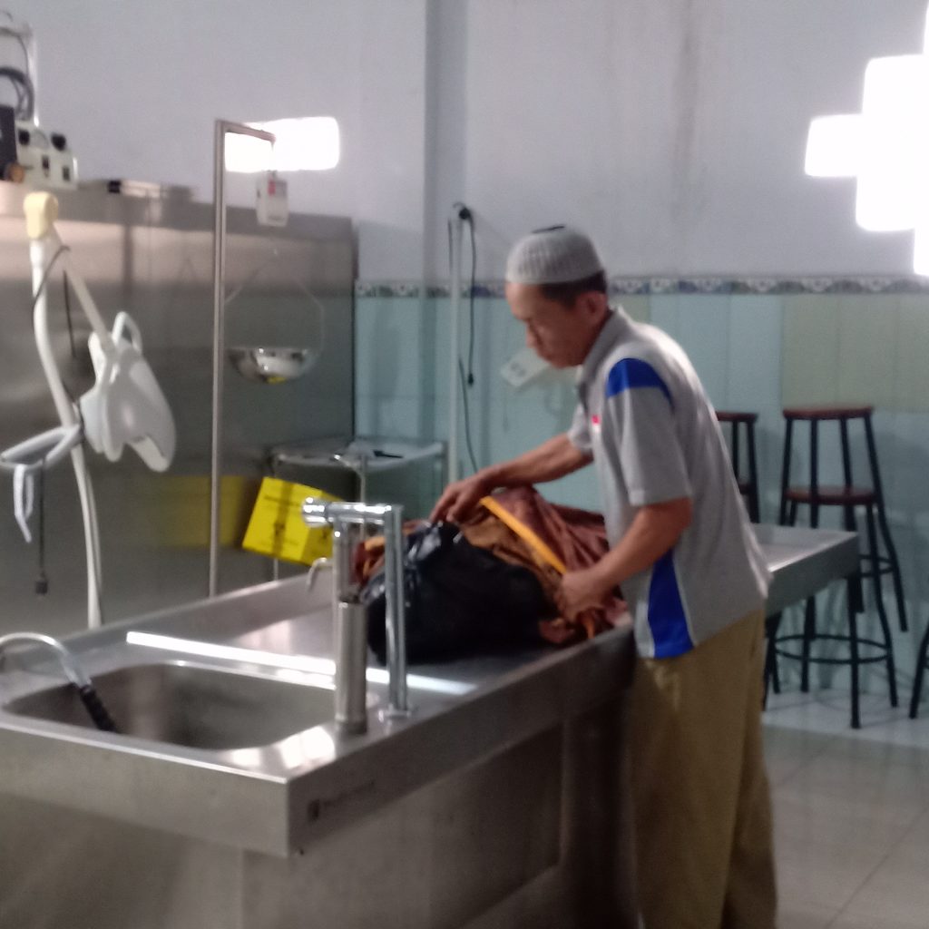 Jatuh Dari Pohon, Santri Raudhatul Ulum Meninggal