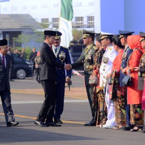 Presiden Jokowi: Rakyat Bangga Kepada TNI Yang Selalu Terdepan Dalam Menjaga NKRI