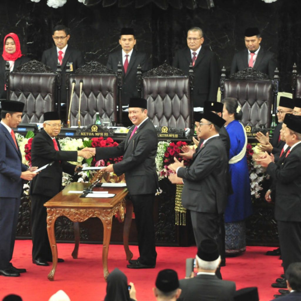 Pelantikannya Sederhana, Presiden Jokowi dan Wapres K.H. Ma’ruf Amin Resmi Pimpin RI 2019-2024