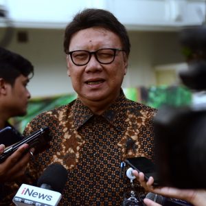 Presiden Jokowi Tunjuk Tjahjo Kumolo Sebagai Plt. Menteri Hukum dan HAM