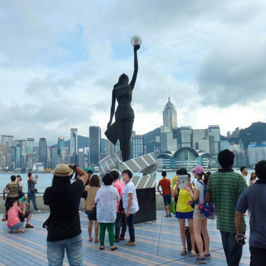 Ingin Liburan tapi Kantong Pas-pasan? 7 Tips Liburan Murah Meriah!