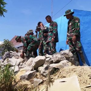 Akan Ikut Diresmikan, TNI Satgas Bersihkan Sisa Material