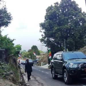 Seolah Tak Percaya Desa Sangup “Dijenguk” Sejumlah Petinggi TNI