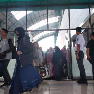PT KAI Prediksi Penumpang Pada Nataru 2019, Alami Kenaikan Hingga 5,9 Juta