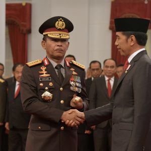 Dilantik Presiden Jokowi, Jenderal Pol. Idham Azis Resmi Jadi Kapolri Gantikan Tito Karnavian