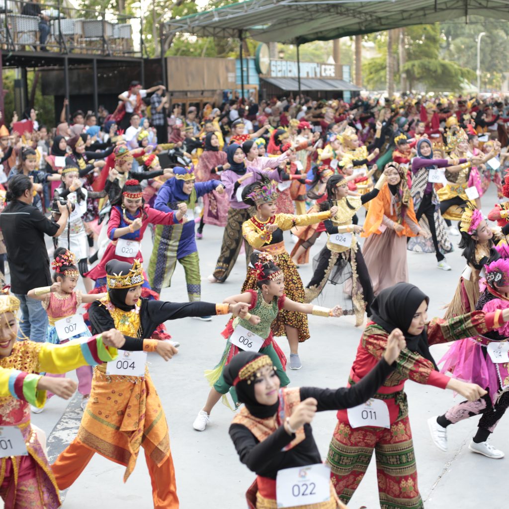 981 Peserta Meriahkan Indonesia Menari di Palembang