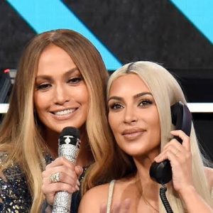Kim Kardashian Bakal Main Film Bareng Jennifer Lopez Untuk Pertama Kalinya