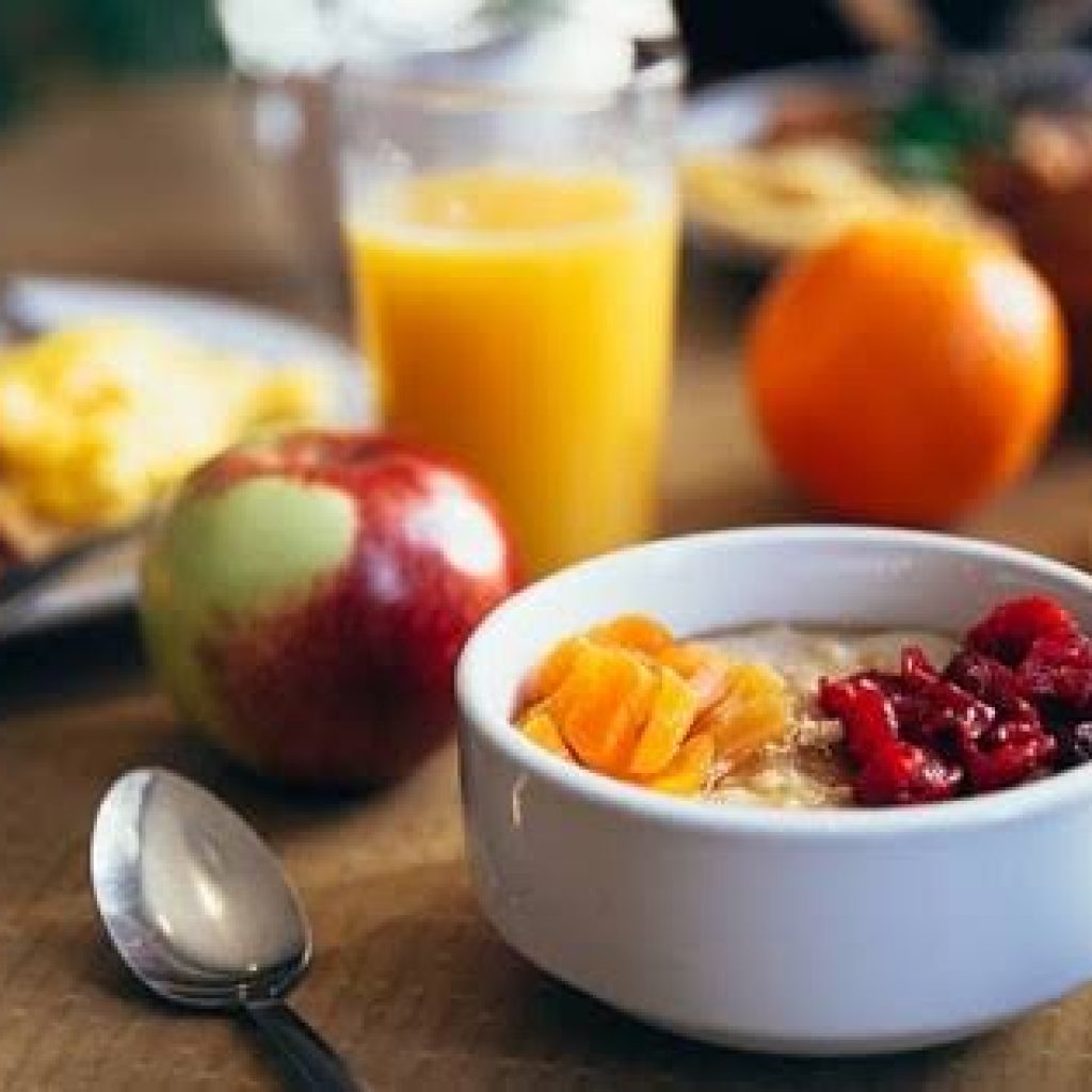 Mana yang Lebih Bikin Ngantuk: Sarapan Pagi Atau Tidak?