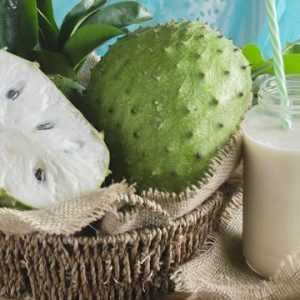 4 Manfaat Makan Sirsak Saat Hamil