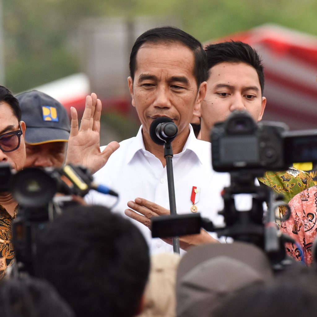 Sikap Tegas Menteri BUMN, Jokowi : Itu Pesan Untuk Semua