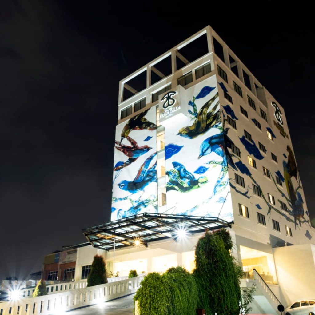 Sambut Tahun Baru Sintesa Paninsula Hotel Gelar Millennials Party