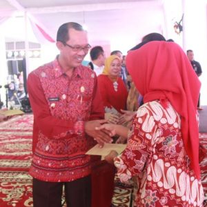 Harnojoyo Berikan Penghargaan Bagi 11 Wanita Inspiratif di Kota Palembang