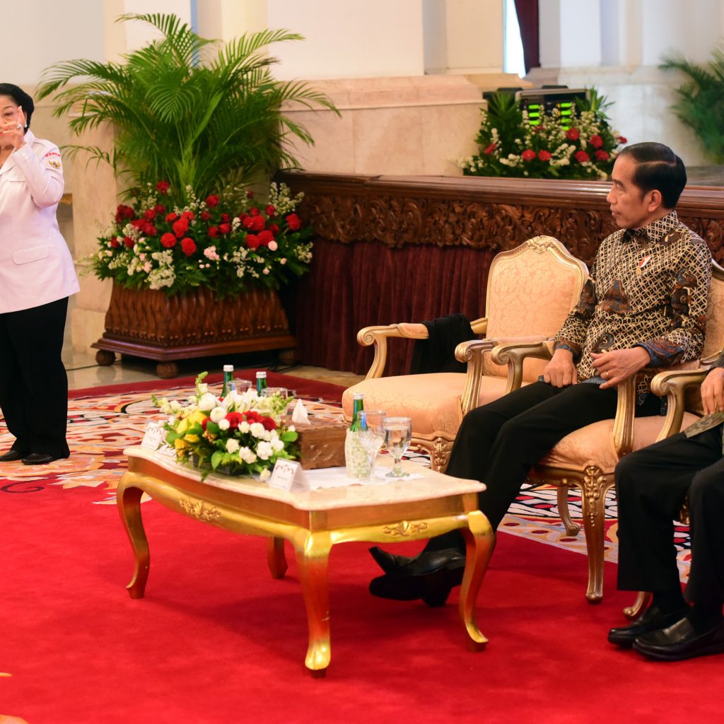 Megawati Minta Jokowi Cari Pengganti Ma’ruf dan Mahfud MD di BPIP