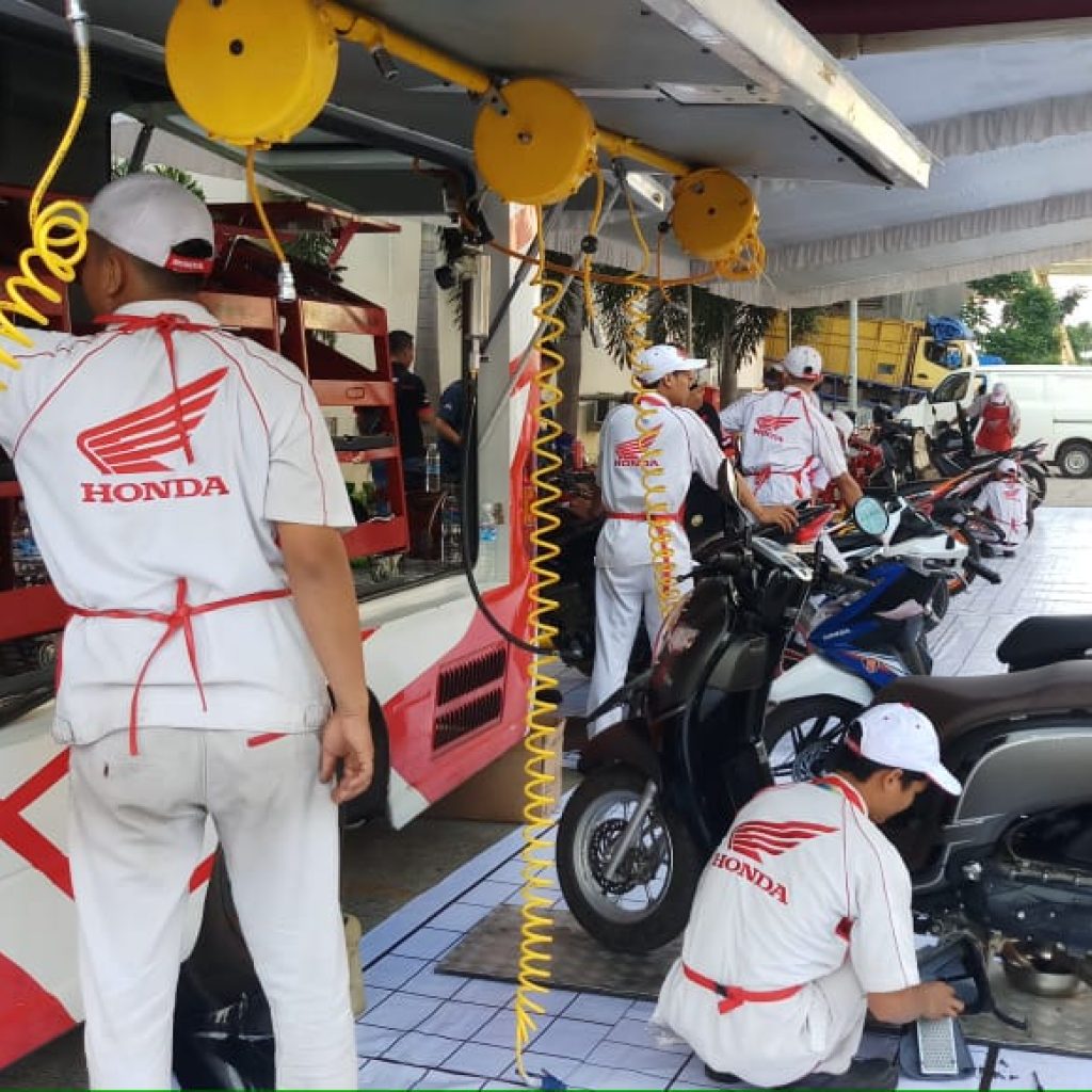Astra Honda Berikan Service Motor Gratis Untuk Tiga Kota di Sumsel