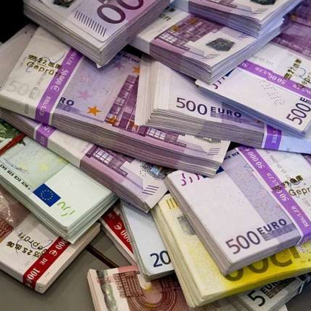 Lelaki Paruh Baya Kembalikan Tas Berisi Rp249 Juta yang Tertinggal