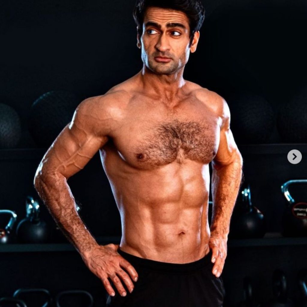 Aktor Komedi Kumail Nanjiani Kini Kekar Berotot,Demi Marvel