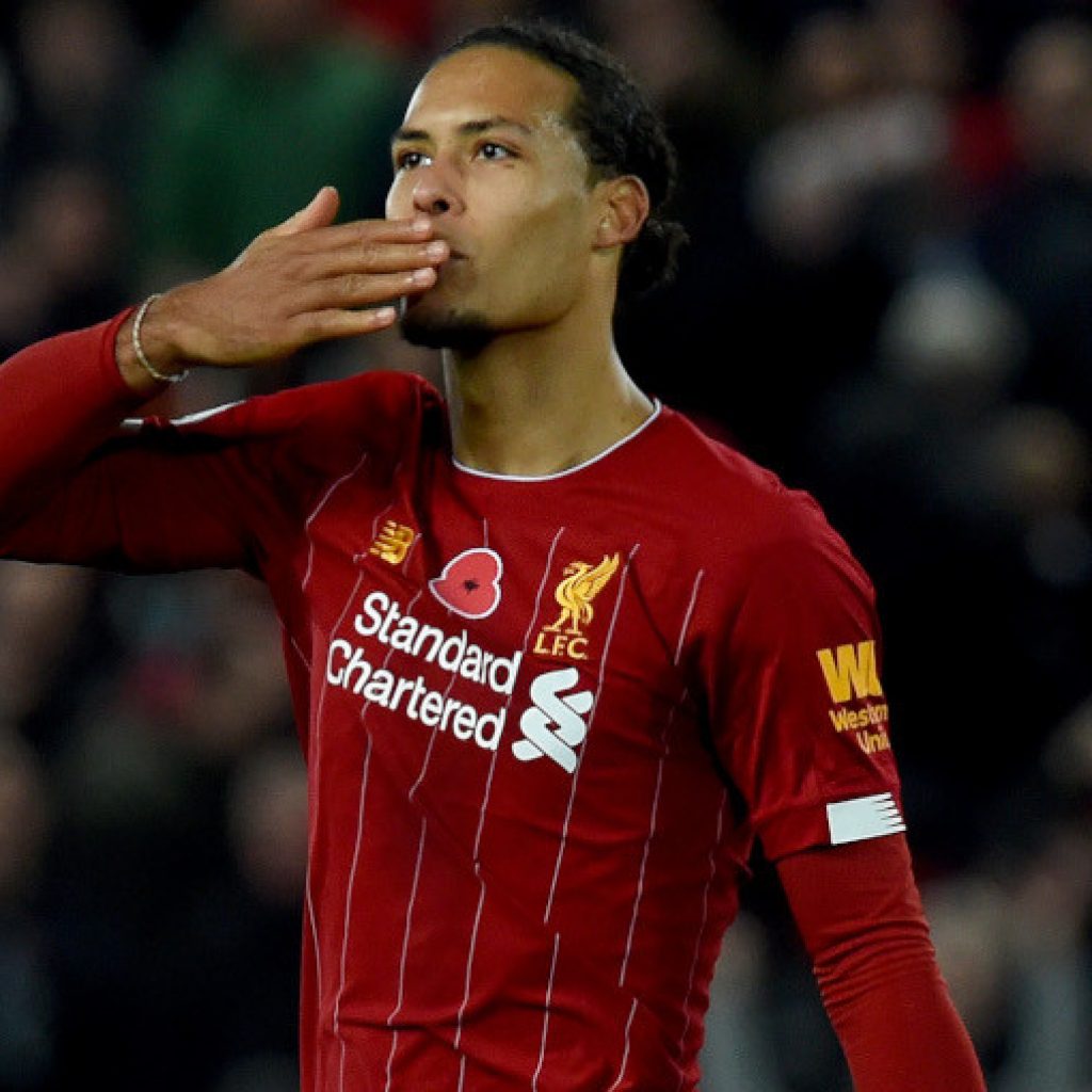 Begini Penjelasannya Kenapa VAR Tak Nyatakan Van Dijk Handball