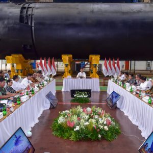 Presiden Jokowi Minta Ada Perluasan Pasar Ekspor Produk BUMN Klaster Industri Pertahanan