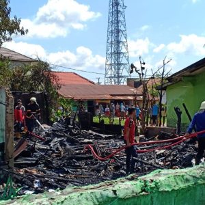 Diduga Dari Arus Pendek Listrik, Satu Rumah Hangus Dilalap Si Jago Merah