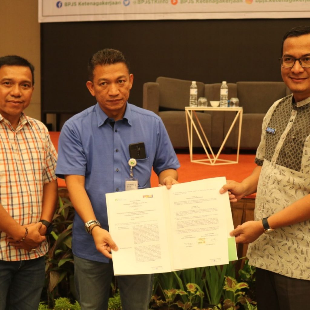 Perluas Jaminan Bagi Pekerja, BPJamsostek dan PD Pasar Palembang Teken MoU