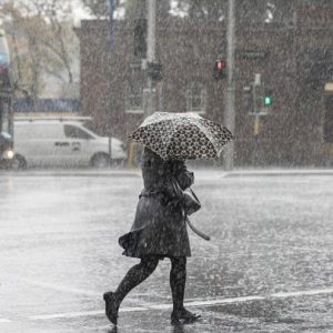 12 Tips Musim Hujan untuk Menjaga Kesehatan Tubuh