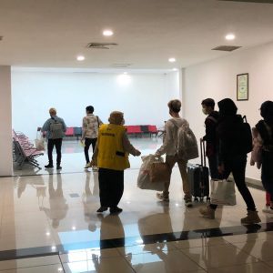 Berikan HAC, Dinkes Sumsel Terus Pantau Kesehatan 9 Mahasiswa Dari China