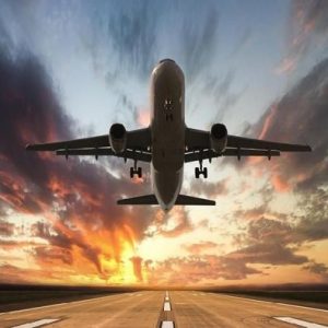 8 Orang Tewas,Pesawat Meledak dan Terbakar di Bandara Manila