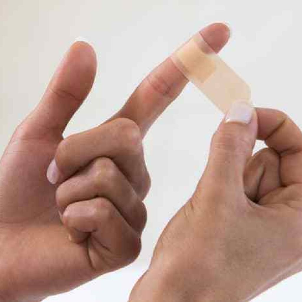 Ini Cara Meredakan Nyeri,Ketika Jari Tangan Terjepit Pintu