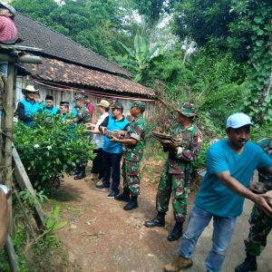 Gotong Royong Jadi Pemandangan Yang Indah Di Pra- TMMD 107 Kodim Kudus